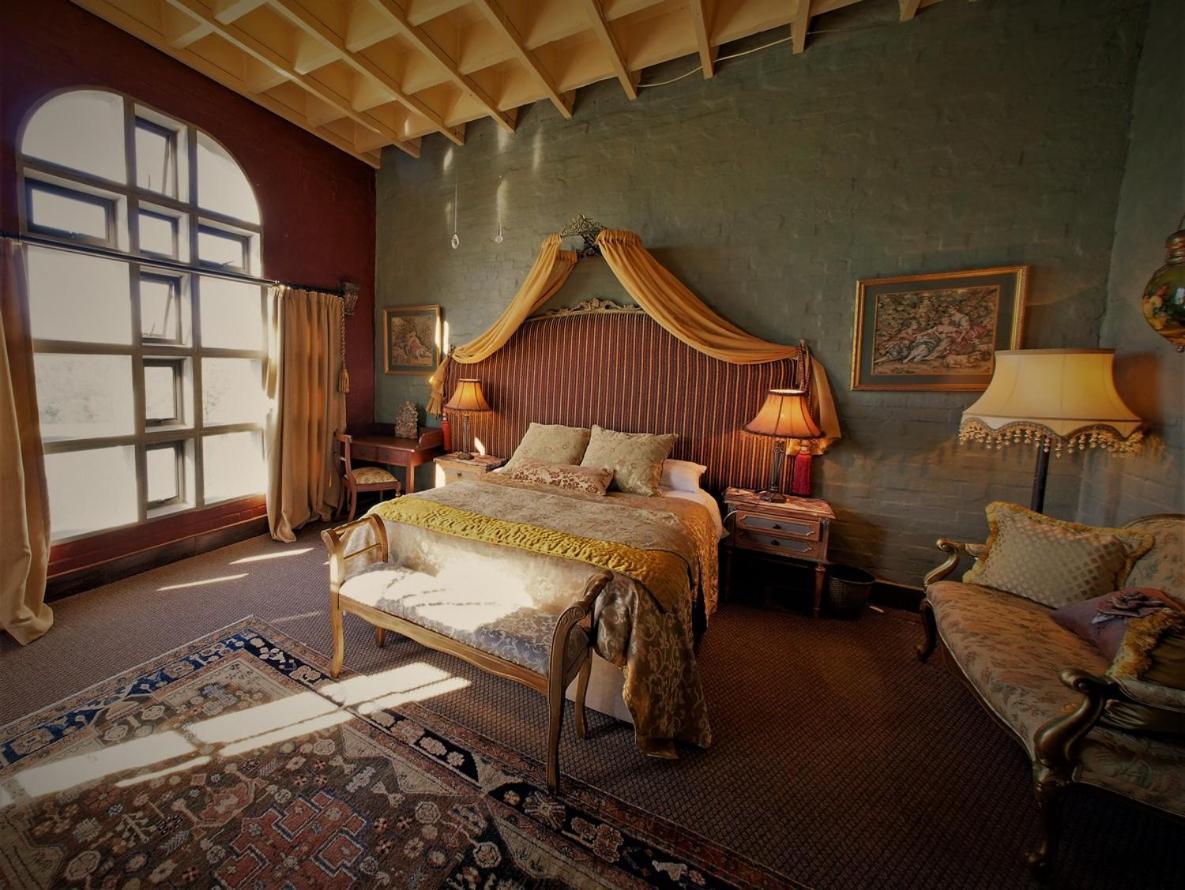 Bygracealone Manor 호텔 Outeniekwa 외부 사진