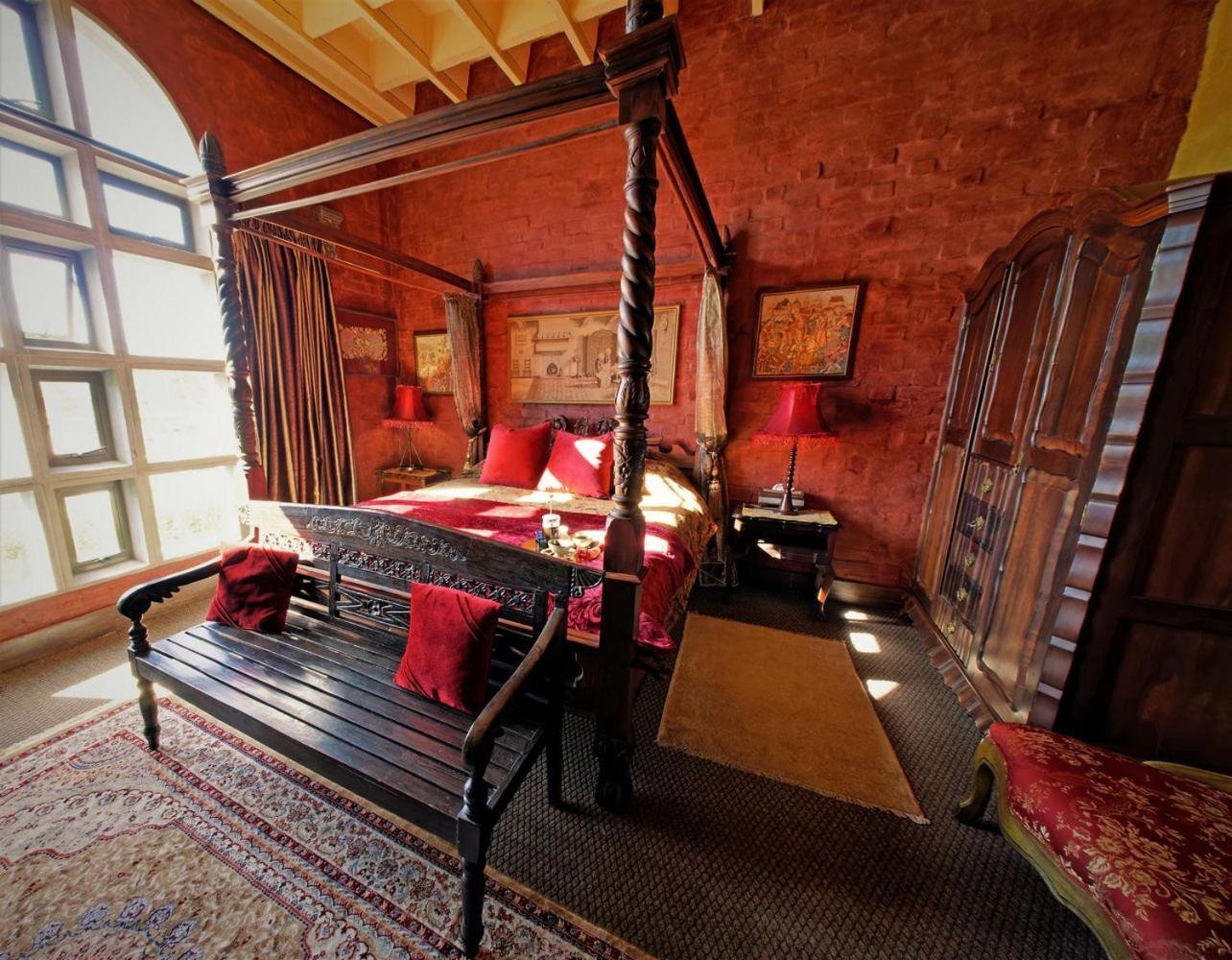 Bygracealone Manor 호텔 Outeniekwa 외부 사진